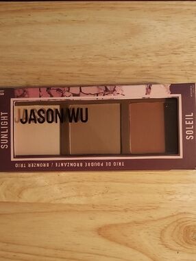 Jason Wu bronzer Trio